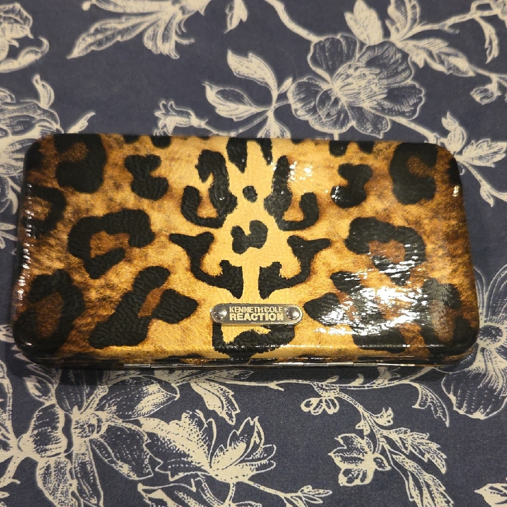 Kenneth Cole Reaction Leopard Print Wallet in Tan and Black